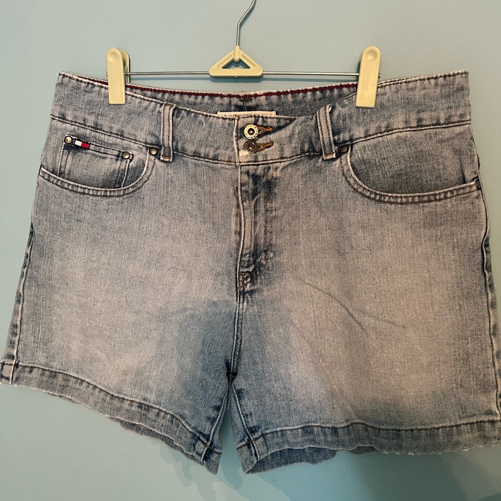 Vintage Tommy Hilfiger shorts